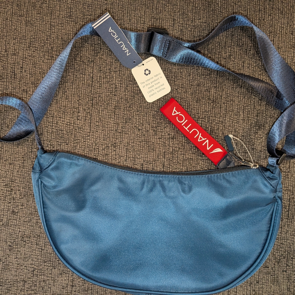 Nautica Navy Belt Bag with Red Tag - Picture 3 of 4